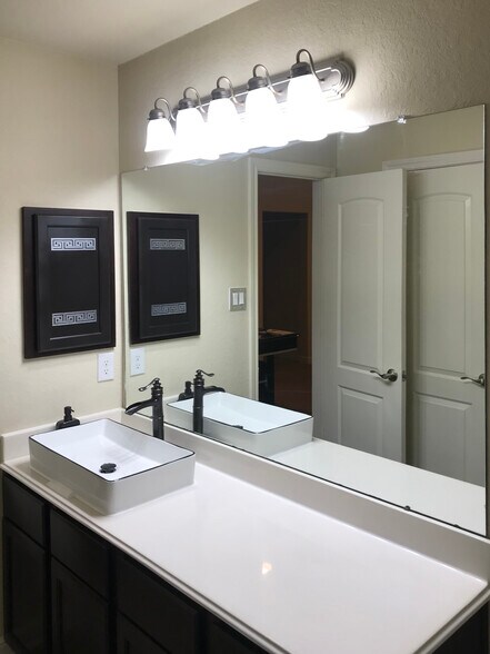 Building Photo - 10043 S Whimbrel Cir