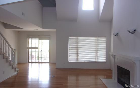 Building Photo - 161 Allenhurst Ave