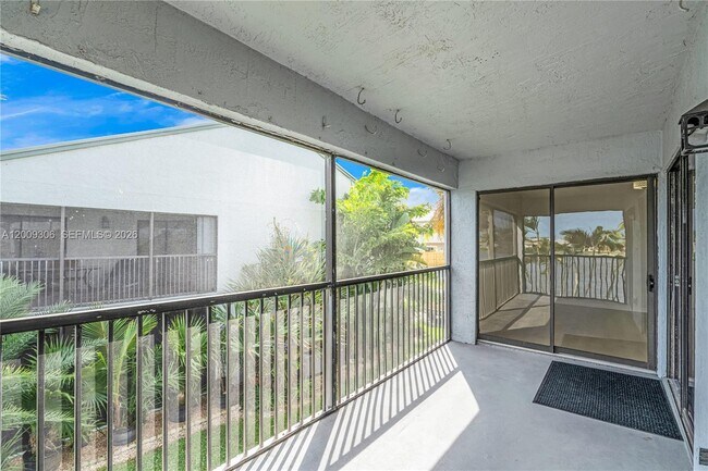 Building Photo - 1403 S Liberty Ave