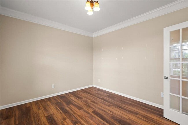 Building Photo - 2433 Chinkapin Ct