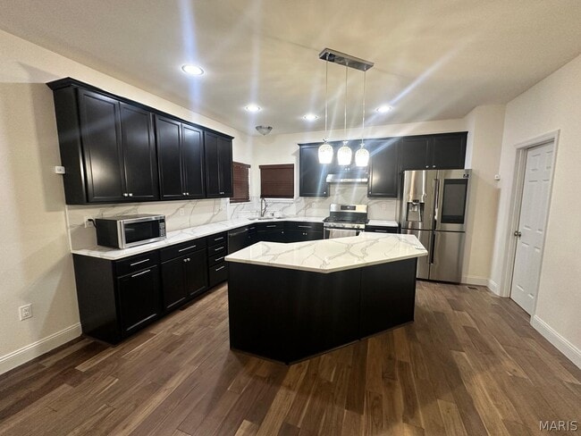 Building Photo - 330 Wilhelmine Ct