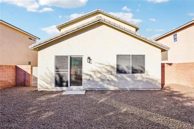 Building Photo - 6027 Riflecrest Ave