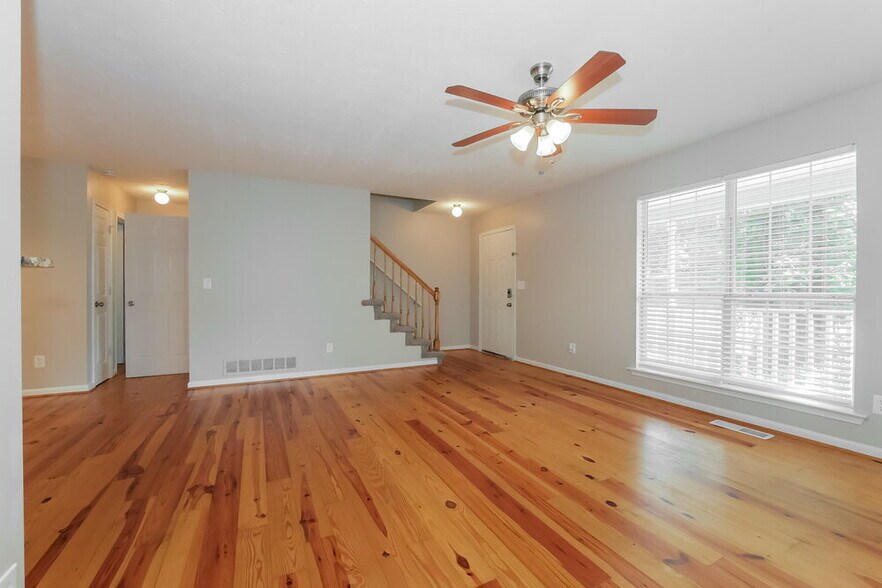 Building Photo - 4162 Sterling Pointe Dr