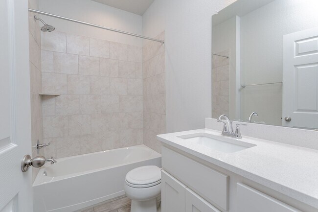 Building Photo - Luxurious Newer Construction 3-Bedroom Hom...
