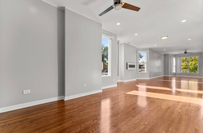 Building Photo - 803 S Karlov Ave