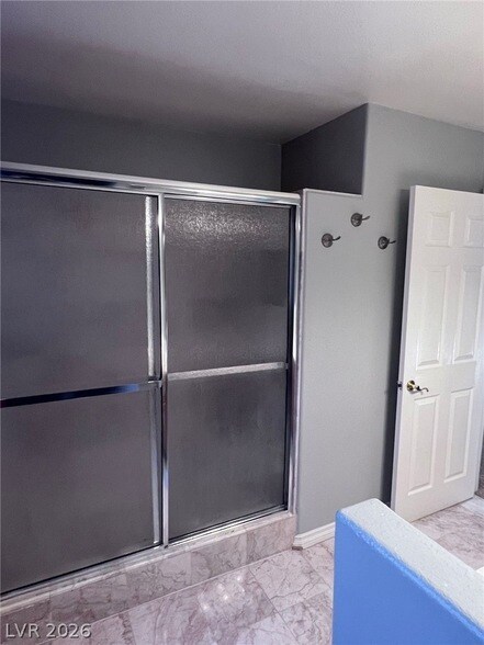 Building Photo - 2817 Via Avanti St