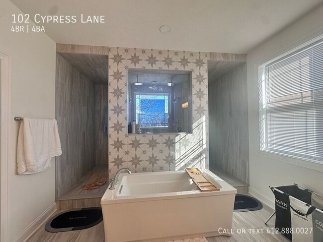 Building Photo - 102 Cypress Ln