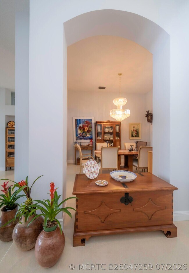 Building Photo - 10849 Bal Harbor Dr