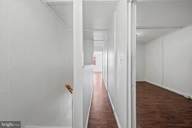 Building Photo - 220 N Luzerne Ave