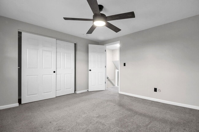 Building Photo - 1226 Woodbrook Cir W