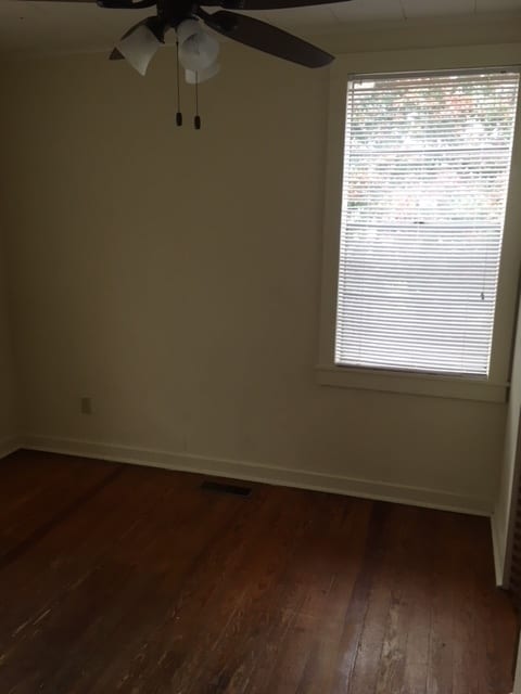 Building Photo - Renovated 3 Bedroom 1 Bath Home for Rent!