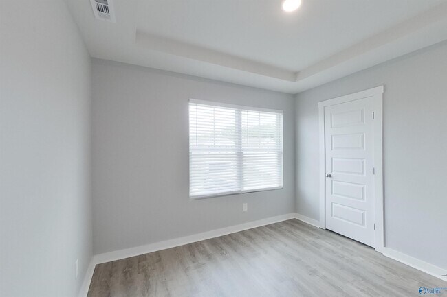 Building Photo - 6405 Upchurch Dr