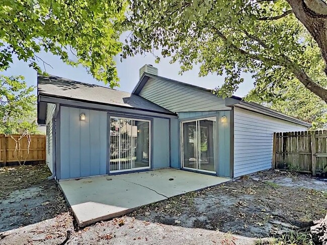 Building Photo - 385 Filmore Dr