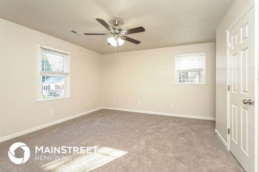 Building Photo - 6000 Southcrest Dr