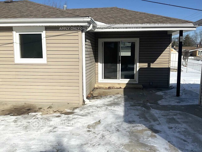 Building Photo - 641 Neva Ave