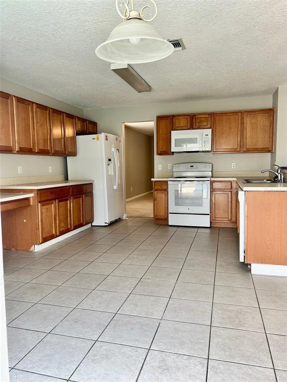 Building Photo - 1244 Ocklawaha Dr