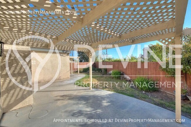 Building Photo - 1266 Clearspring Dr