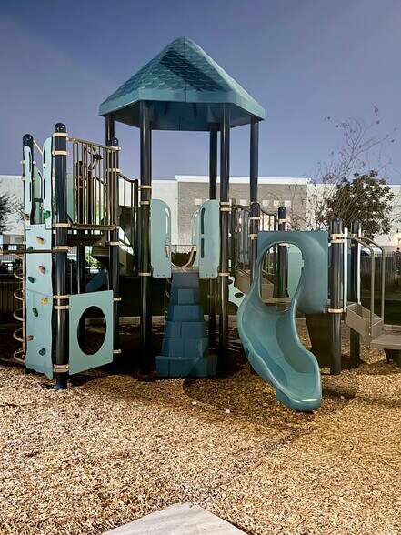 Building Photo - 8192 N 22nd Dr