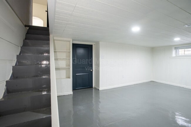 Building Photo - 169 S Belmont St