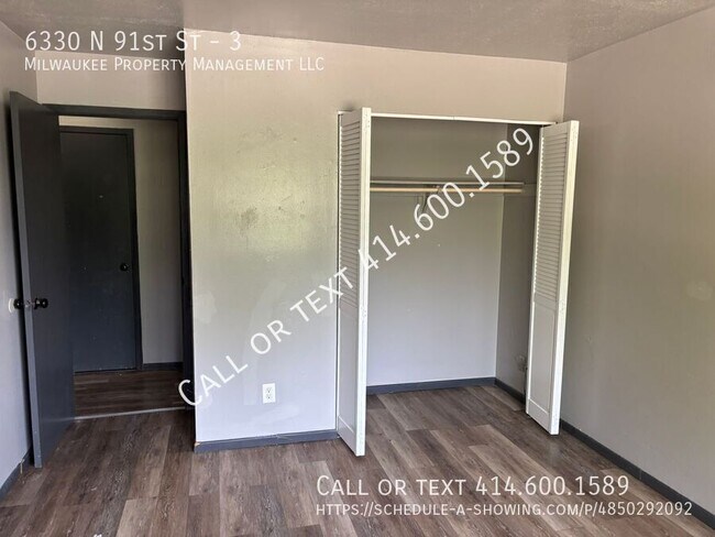 Building Photo - 6320-6330 N 91st St