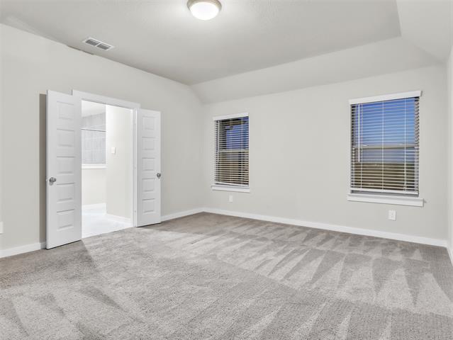 Building Photo - 2214 Spring Side Dr