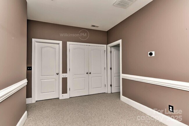 Building Photo - 13835 Cedar Pond Cir