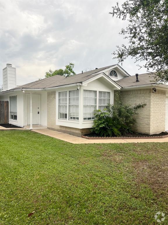 Building Photo - 1715 Bugle Run Dr
