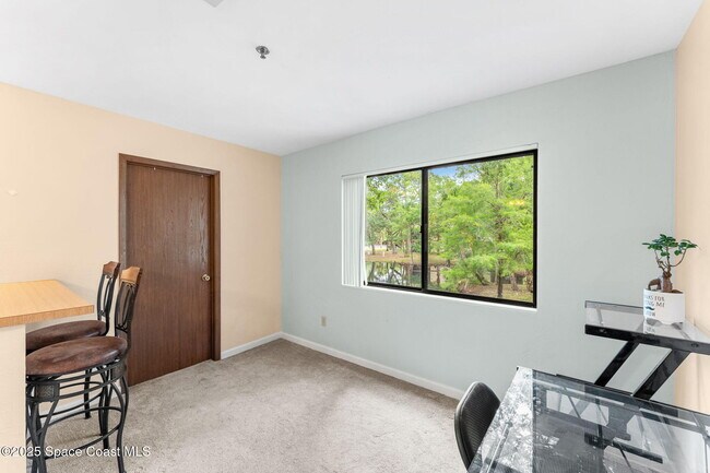 Building Photo - 7814 Shadowood Dr
