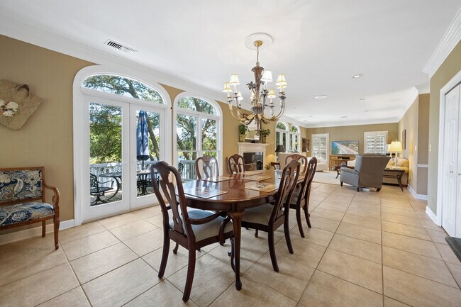 Building Photo - 127 Marsh Lake Dr