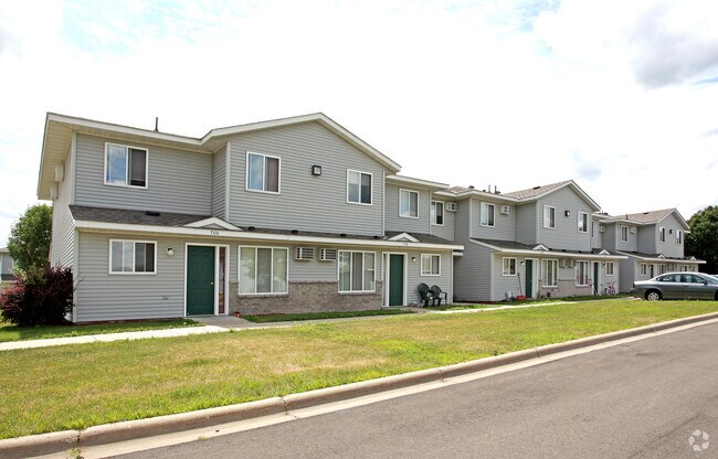 Building Photo - Water's Edge Townhomes