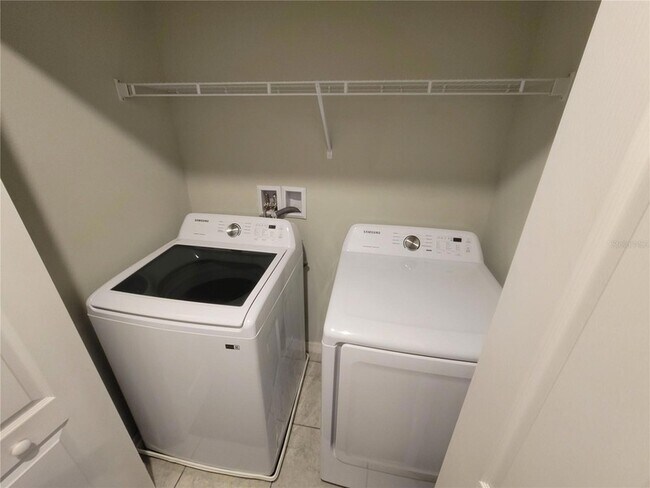 Building Photo - 4863 Coral Castle Dr.