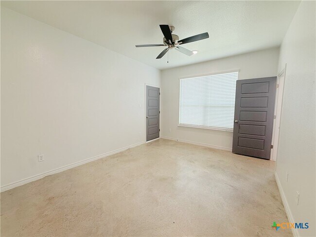 Building Photo - 215 A Riptide Dr