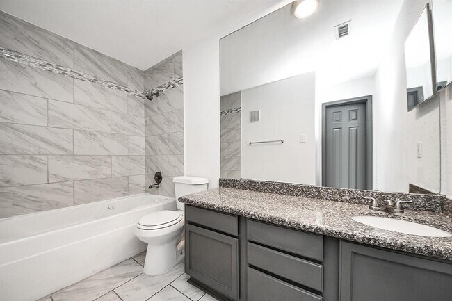 Building Photo - 14550 Fonmeadow Dr