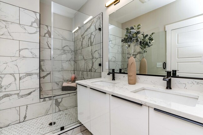 Building Photo - 3910 Convergence St