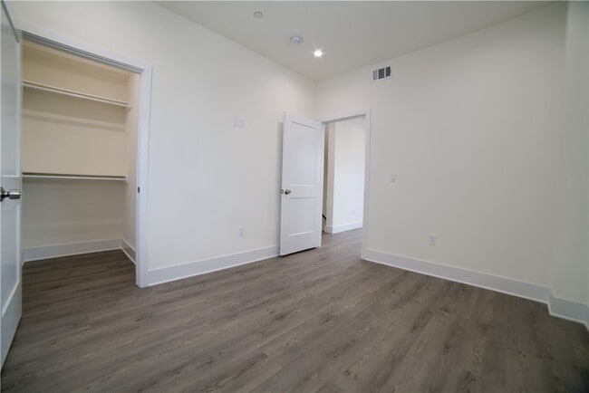 Building Photo - 4559 Pickford St