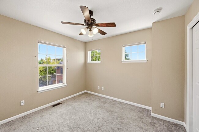 Building Photo - $2,640.95 -  3 Bed, 2.5 Bath Townhome in Denver with Attached Garage and Central AC!