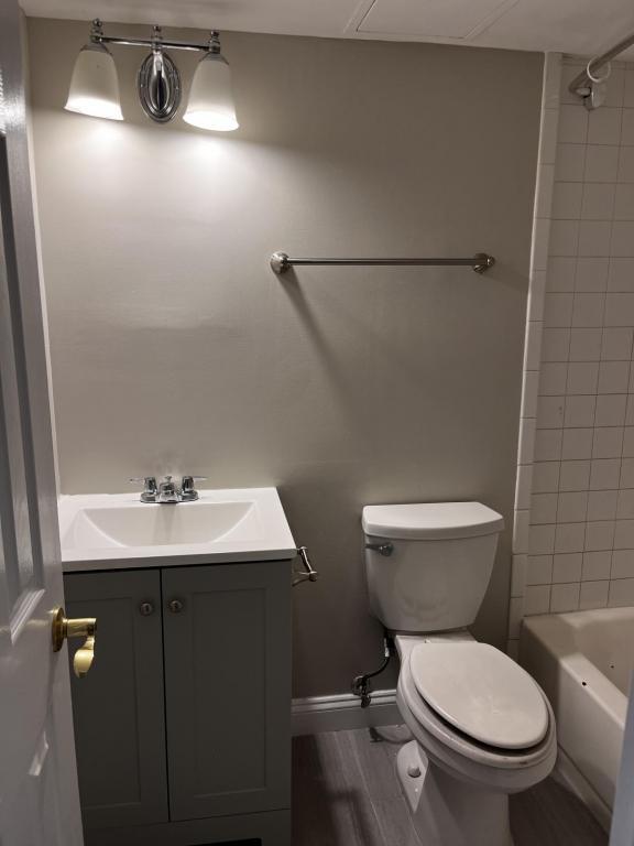 Building Photo - 3911 First St SE, Unit 202