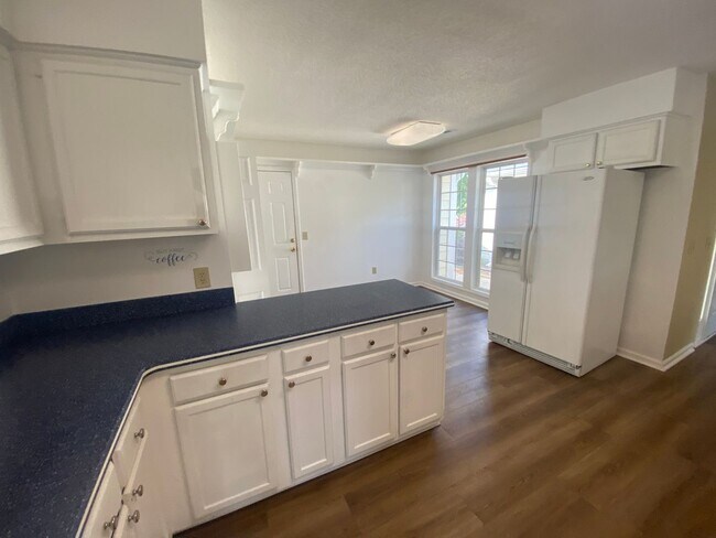 Building Photo - 4310 Oneal Place