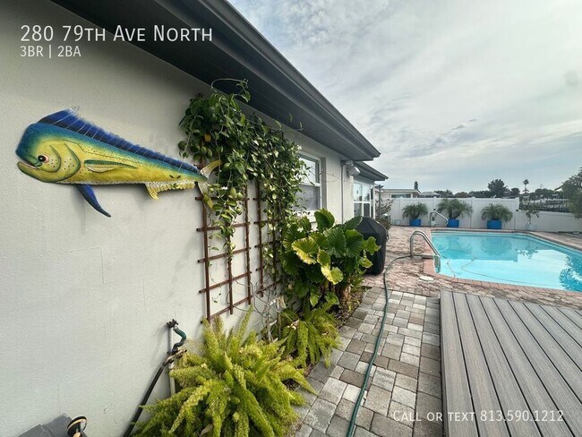 Building Photo - 280 79th Ave N