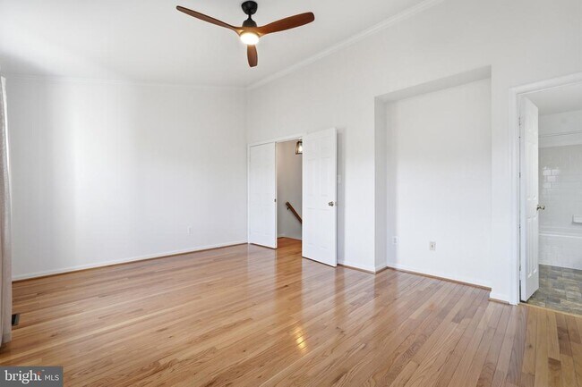 Building Photo - 9663 Franklin Woods Pl