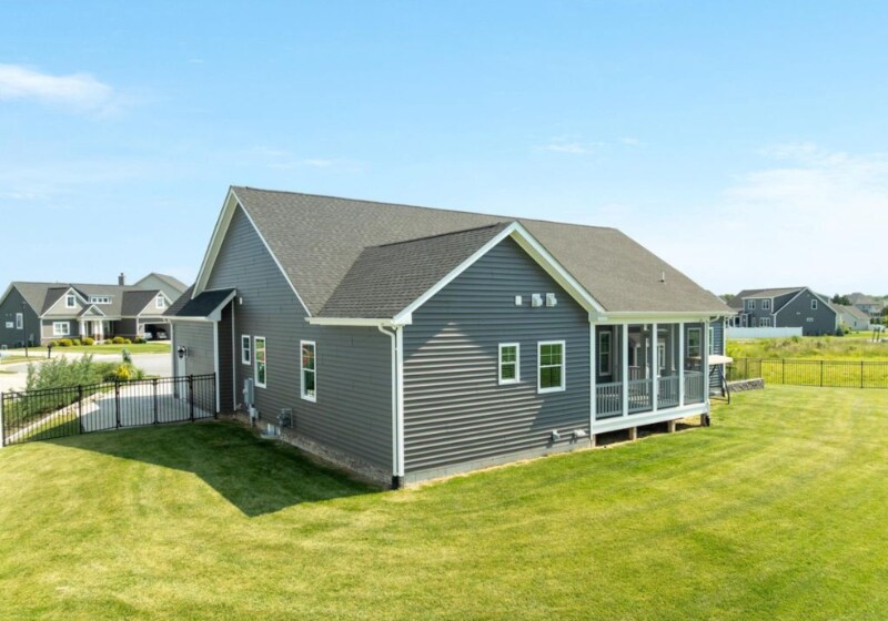 Building Photo - 103 Derrynan Ct