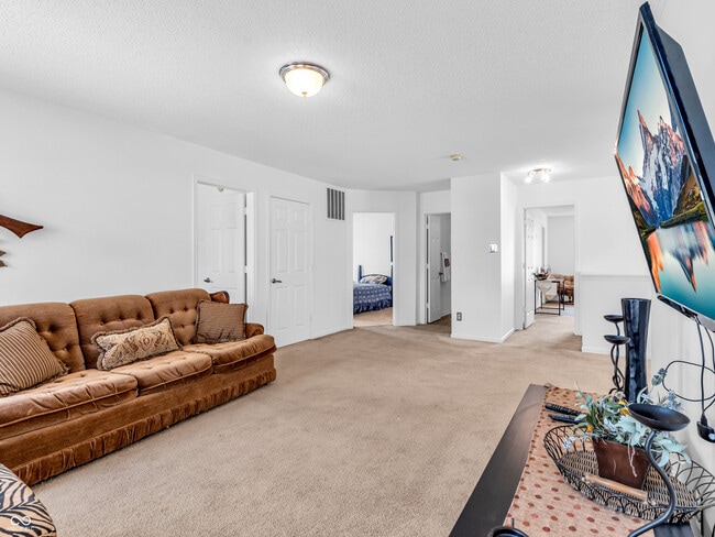 Building Photo - 8813 Browns Valley Ln