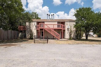 Building Photo - 211 Sport Clips Wy