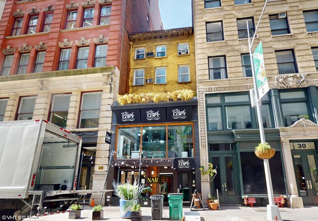 Primary Photo - 34 E 20th St