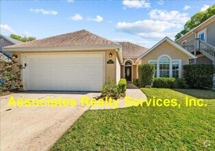 Building Photo - Turkey Creek-Three Bedroom - Two Bath 1560 sf