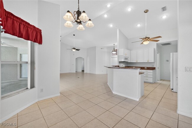 Building Photo - 2007 SW 43rd Terrace