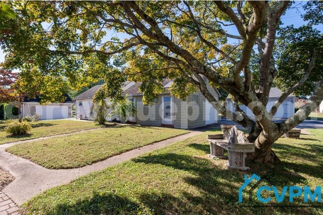 Building Photo - 1656 Cornfield Rd