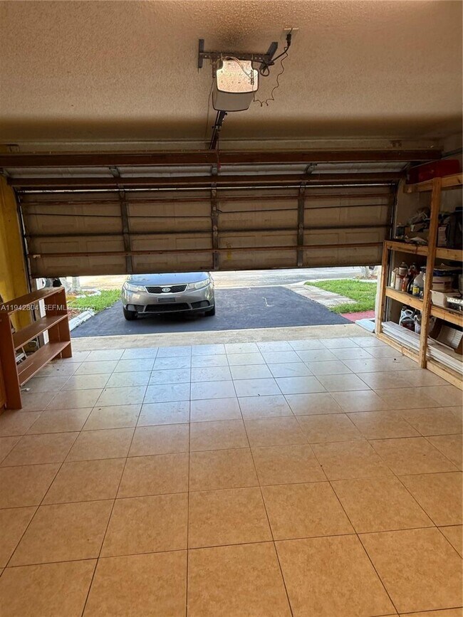 Building Photo - 1450 NW 129th Ave