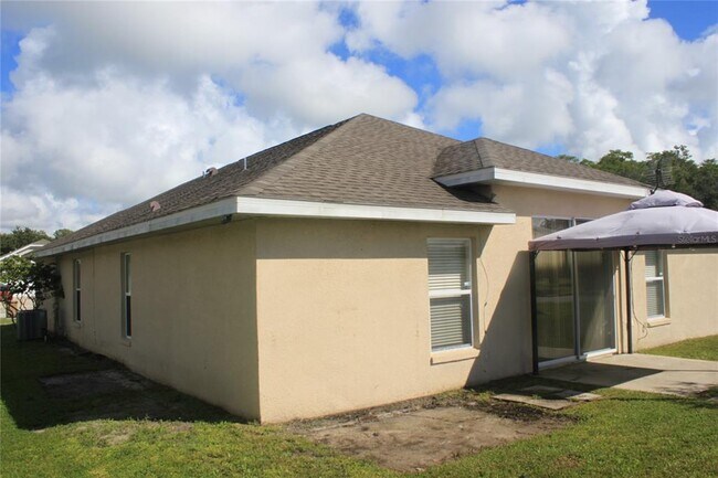 Building Photo - 3020 Eagle Crossing Dr