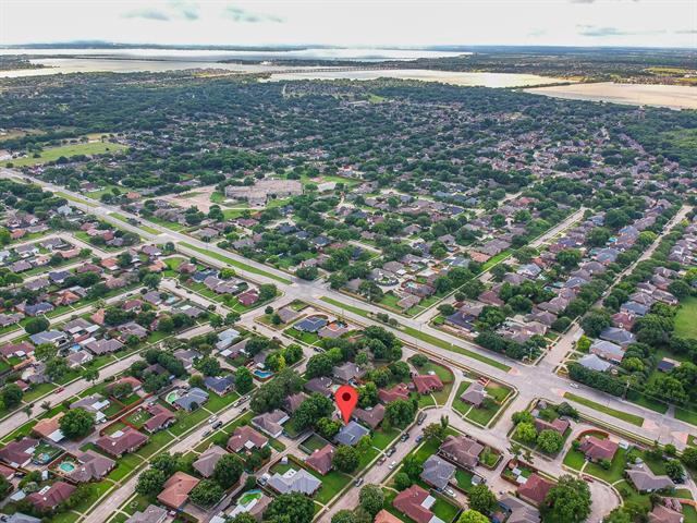 Building Photo - 3618 Flagstone Ave